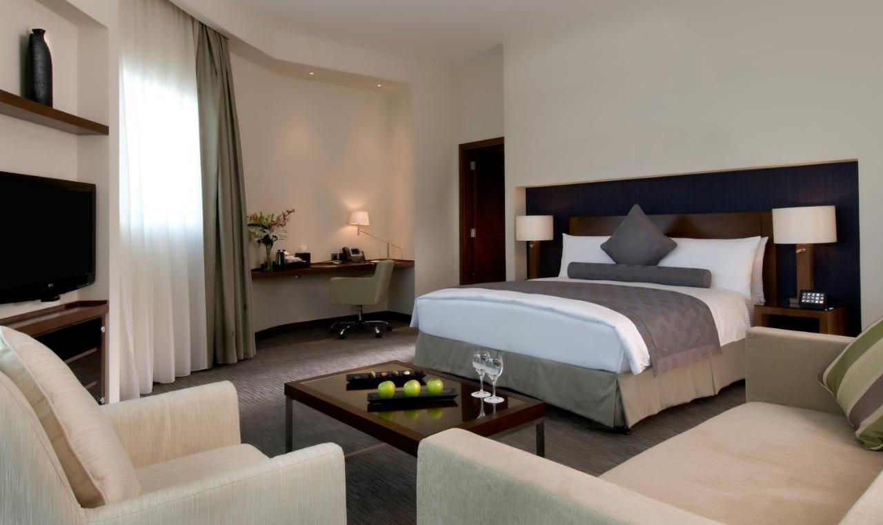 Grand Millennium Al Wahda Hotel&Executive Apartments Abu Dhabi Zimmer foto